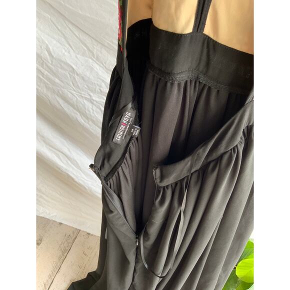 Fashion Nova Women’s Tulle Black W/ Flowers Maxi Dress Style SD3124A Size M - Picture 2 of 2